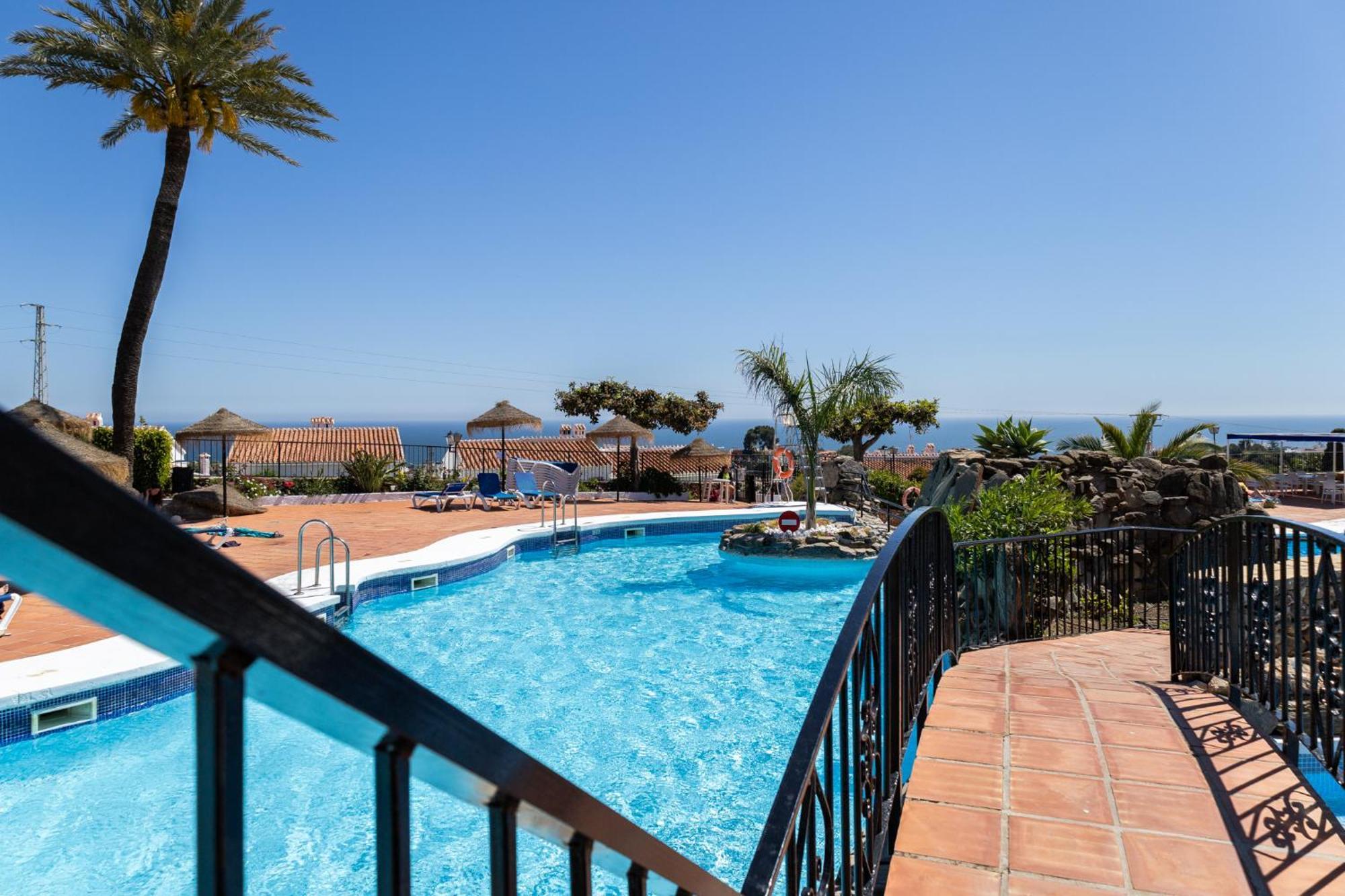 Capistrano Village, 1 Bedroom + Free Wi-Fi Nerja Exteriér fotografie