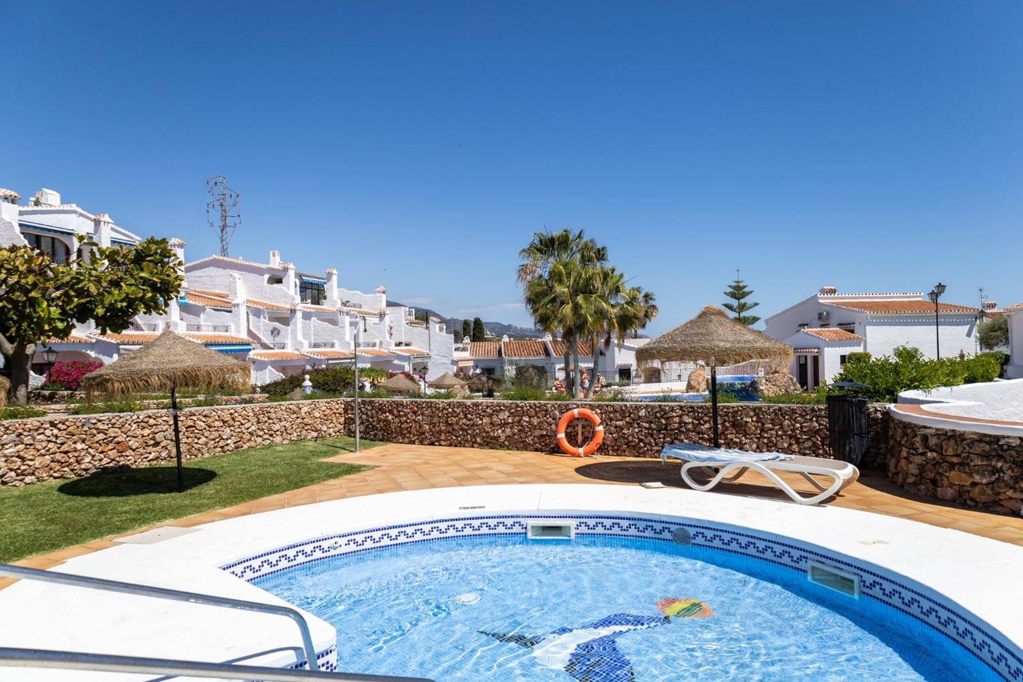 Capistrano Village, 1 Bedroom + Free Wi-Fi Nerja Exteriér fotografie