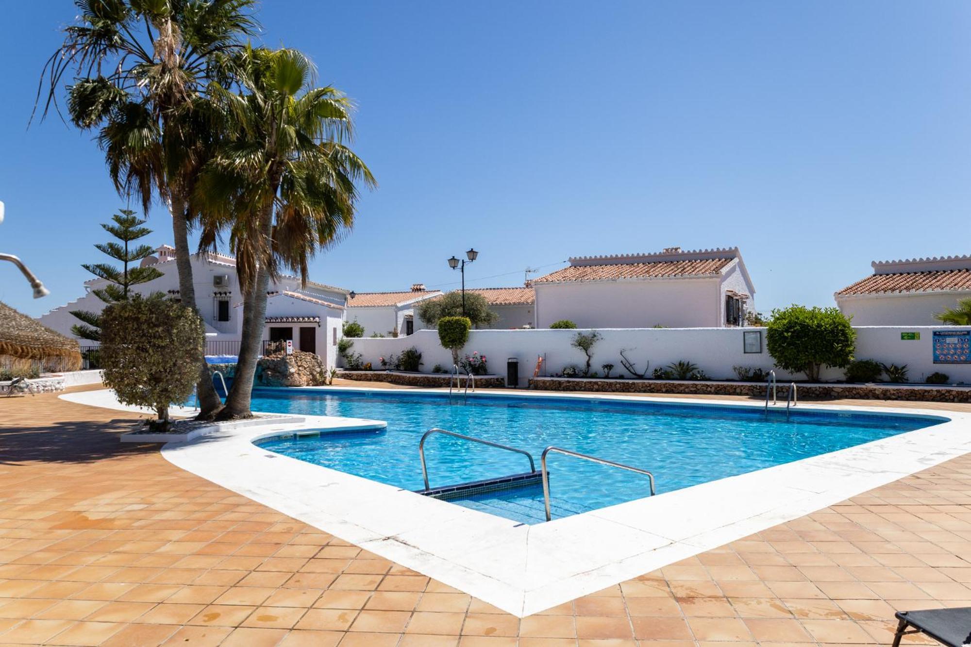 Capistrano Village, 1 Bedroom + Free Wi-Fi Nerja Exteriér fotografie